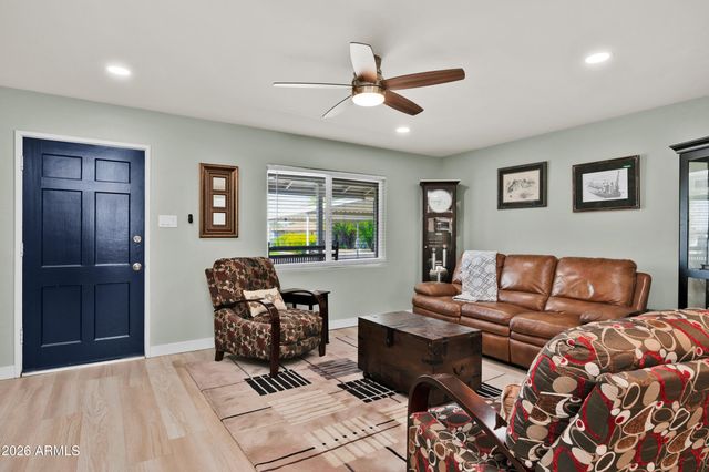 4235 N 16TH Drive, Phoenix, AZ 85015