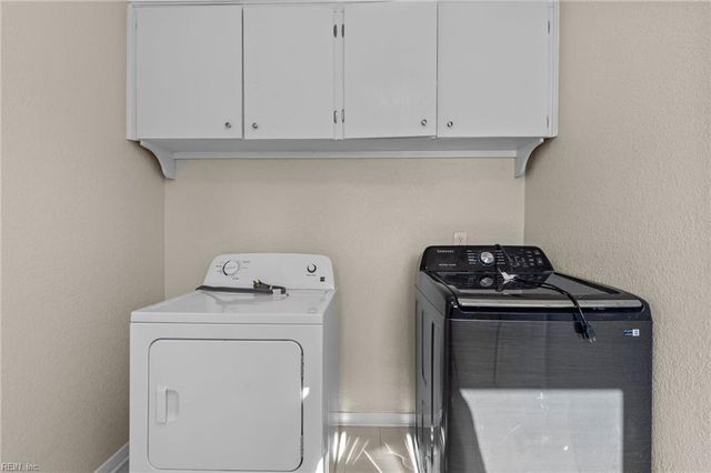 39 Banister DR, Hampton, VA 23666