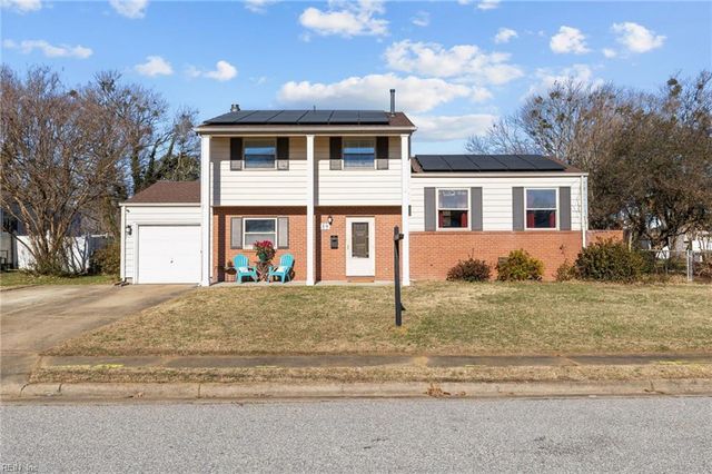 39 Banister DR, Hampton, VA 23666