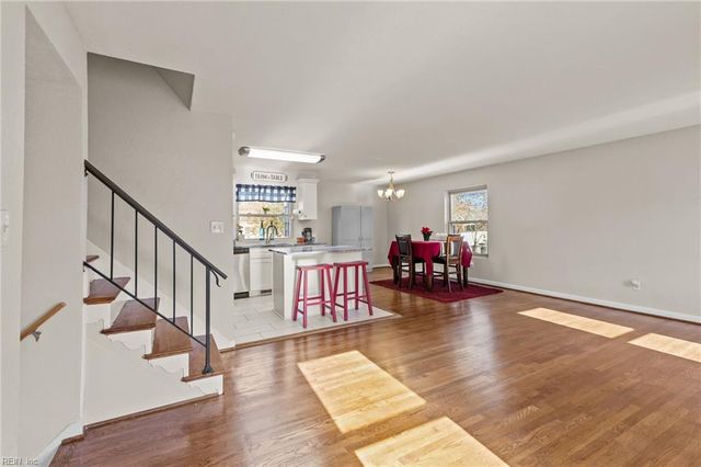 39 Banister DR, Hampton, VA 23666