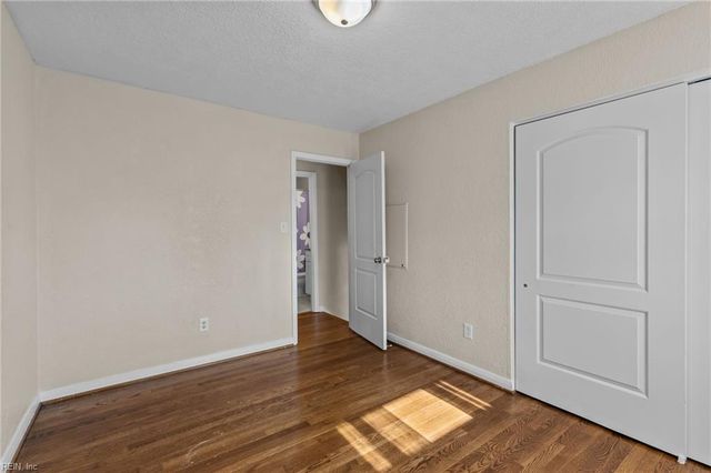 39 Banister DR, Hampton, VA 23666