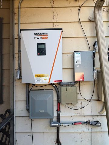 39 Banister DR, Hampton, VA 23666