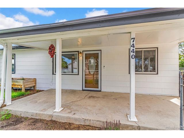 7440 Oneida St, Commerce City, CO 80022