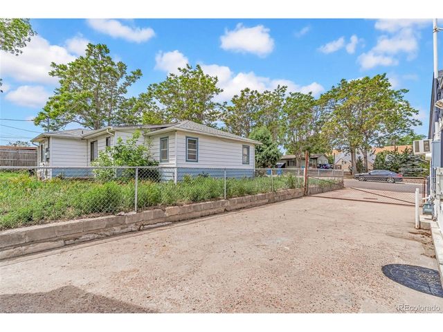 7440 Oneida St, Commerce City, CO 80022