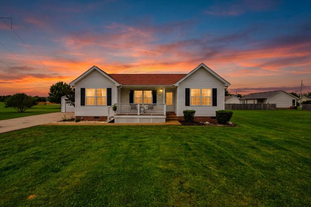 604 Portland Blvd, Portland, TN 37148