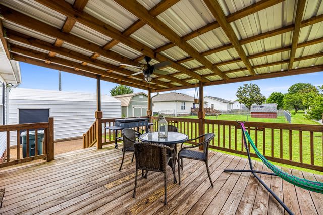 604 Portland Blvd, Portland, TN 37148