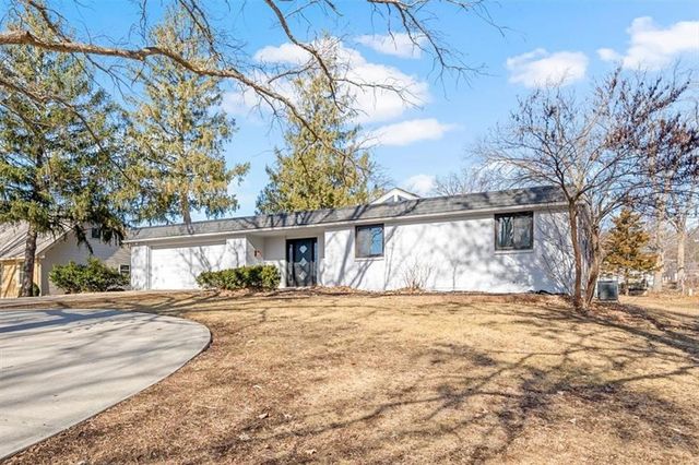 1304 Limit Street, Leavenworth, KS 66048