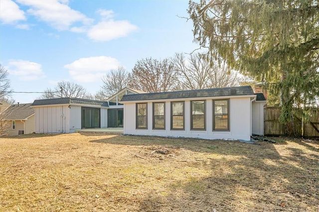 1304 Limit Street, Leavenworth, KS 66048