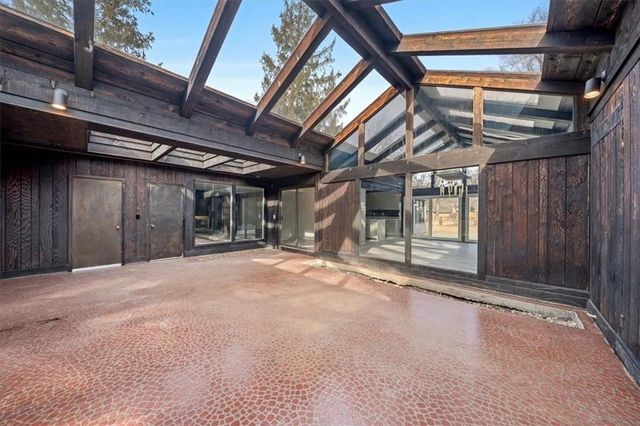 1304 Limit Street, Leavenworth, KS 66048