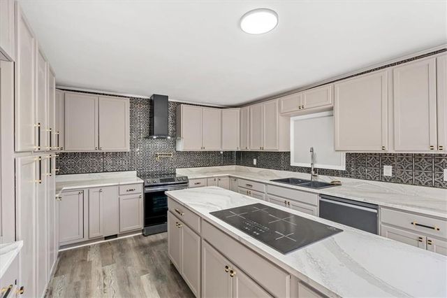 1304 Limit Street, Leavenworth, KS 66048