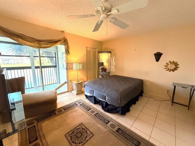 6585 Kensington Lane 204, Delray Beach, FL 33446