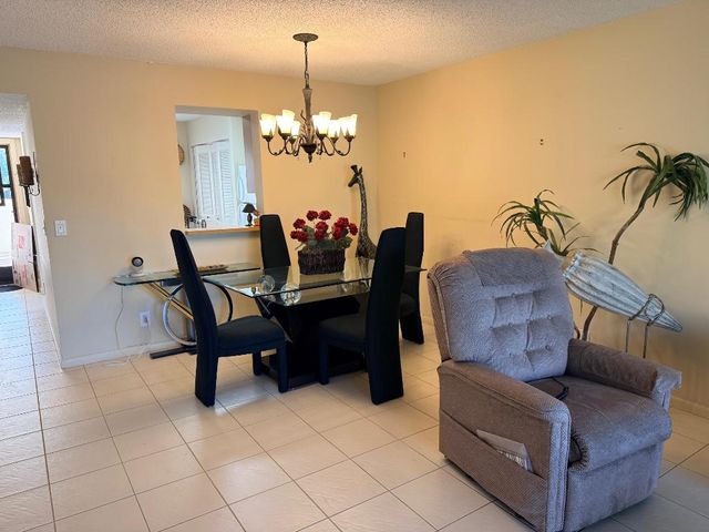 6585 Kensington Lane 204, Delray Beach, FL 33446