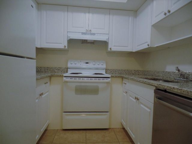 1240 70TH STREET N 7, St Petersburg, FL 33710