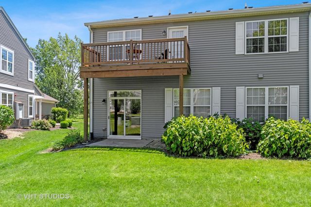2442 Golf Ridge Circle, Naperville, IL 60563