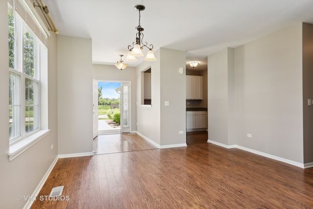2442 Golf Ridge Circle, Naperville, IL 60563