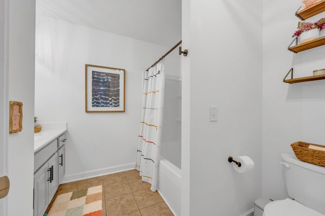 1006 Tower Hill Ln, Hendersonville, TN 37075