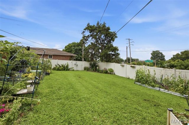 6652 Marmaduke Avenue, St Louis, MO 63139