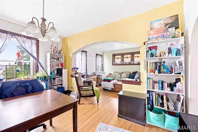 6652 Marmaduke Avenue, St Louis, MO 63139