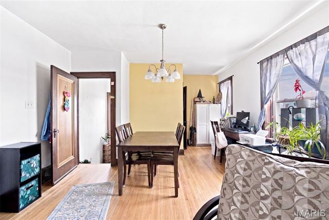 6652 Marmaduke Avenue, St Louis, MO 63139