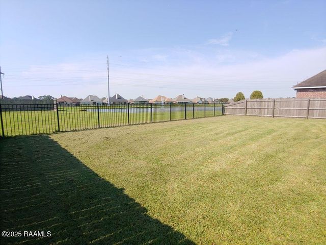 214 Golden Lake Drive, Rayne, LA 70578