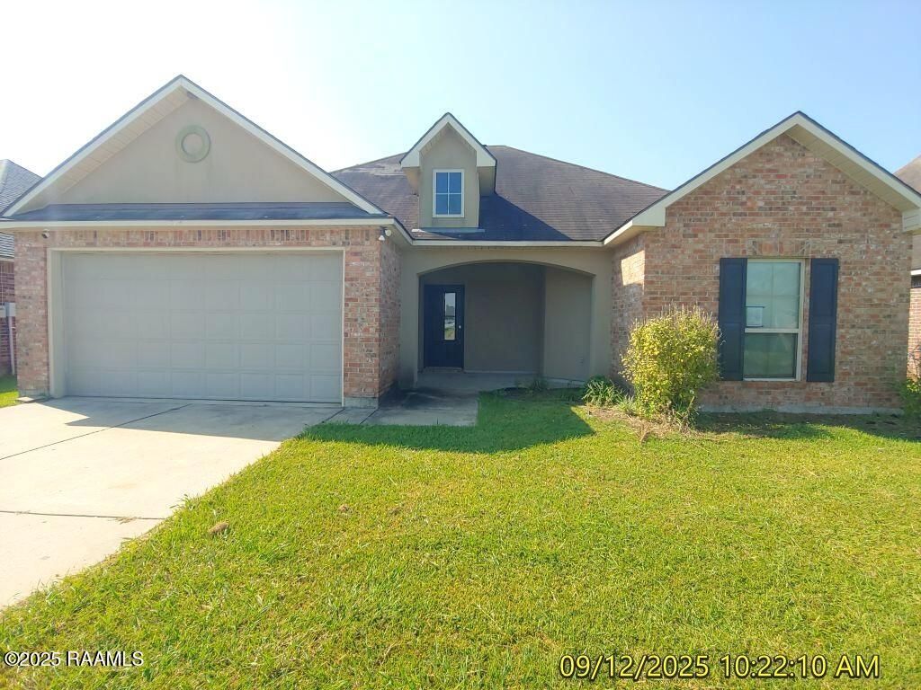 214 Golden Lake Drive, Rayne, LA 70578