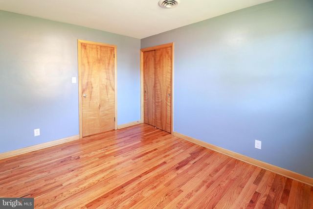 661 COLLEEN DR, Harrisburg, PA 17109