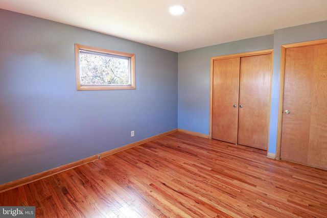 661 COLLEEN DR, Harrisburg, PA 17109