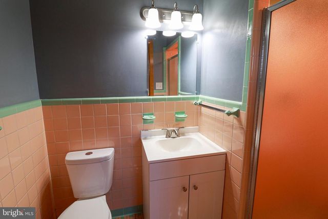 661 COLLEEN DR, Harrisburg, PA 17109