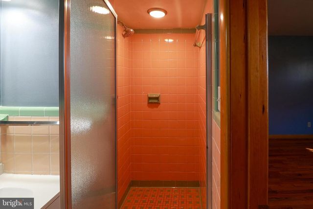 661 COLLEEN DR, Harrisburg, PA 17109