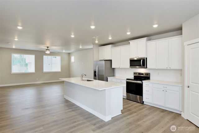 15136 87th Place E, Puyallup, WA 98375
