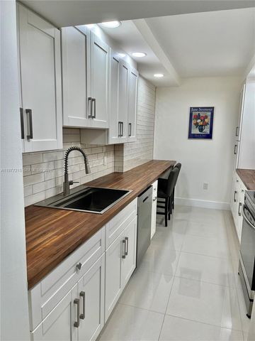 4001 Hillcrest Dr 1014, Hollywood, FL 33021