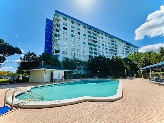 4001 Hillcrest Dr 1014, Hollywood, FL 33021