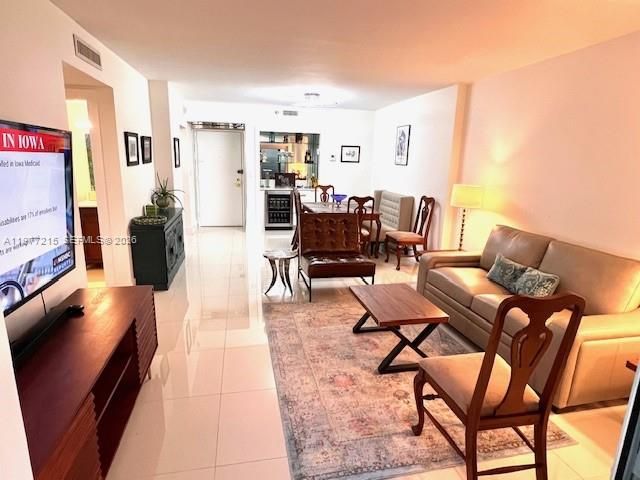 4001 Hillcrest Dr 1014, Hollywood, FL 33021