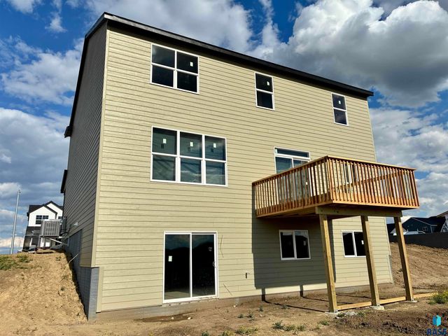 2713 S Copper Creek Ave Avenue, Sioux Falls, SD 57110