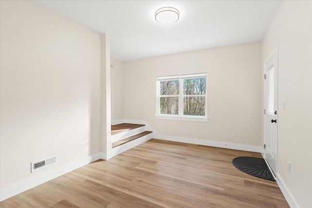 136 Wiltshire Drive, Dalton, GA 30721