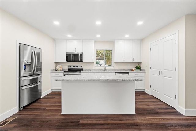 136 Wiltshire Drive, Dalton, GA 30721