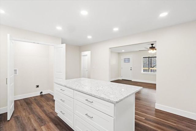 136 Wiltshire Drive, Dalton, GA 30721