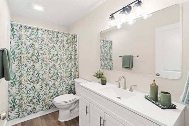 136 Wiltshire Drive, Dalton, GA 30721