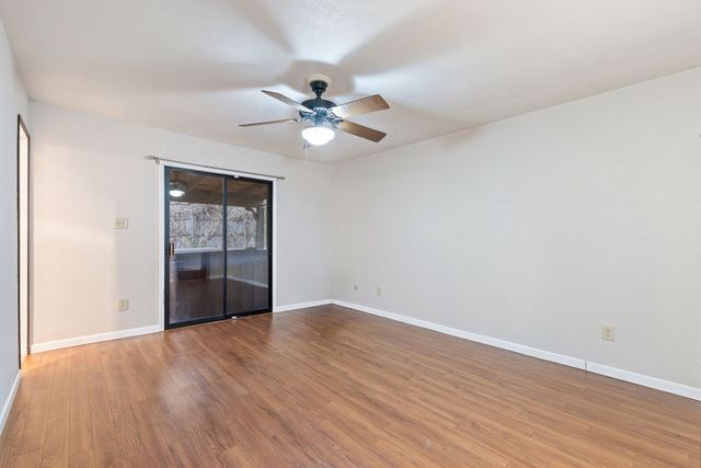 5588 Squires Drive, The Colony, TX 75056