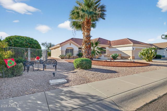 14321 W GUNSIGHT Drive, Sun City West, AZ 85375