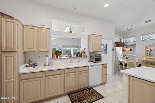 14321 W GUNSIGHT Drive, Sun City West, AZ 85375