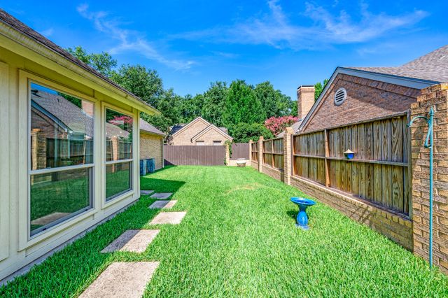 822 Ashford Court, Tyler, TX 75703