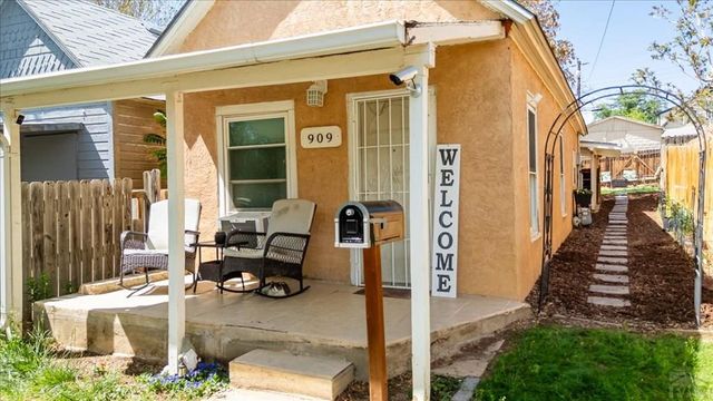 909 E 5th St, Pueblo, CO 81001
