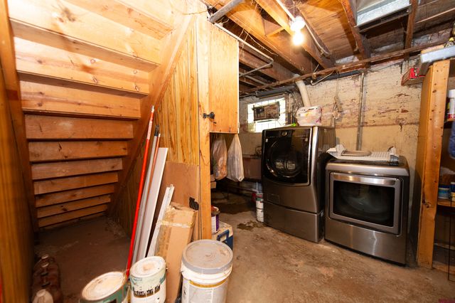 2030 S 17th Avenue, Broadview, IL 60155