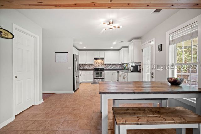 8 Waccamaw Way, Beaufort, SC 29906