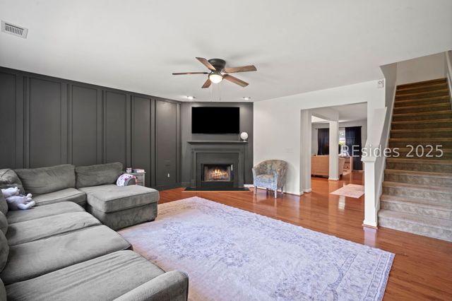 8 Waccamaw Way, Beaufort, SC 29906