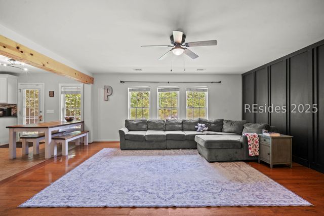 8 Waccamaw Way, Beaufort, SC 29906