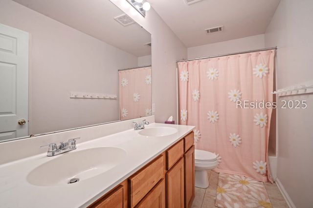 8 Waccamaw Way, Beaufort, SC 29906