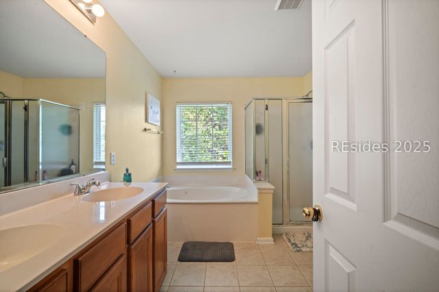 8 Waccamaw Way, Beaufort, SC 29906