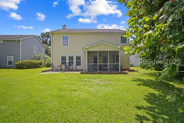 8 Waccamaw Way, Beaufort, SC 29906